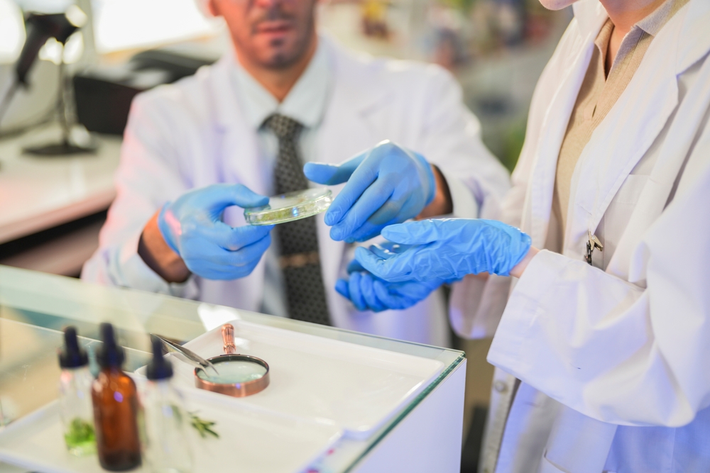 testing levels of thc and cbd in sativa or indica cannabis strains